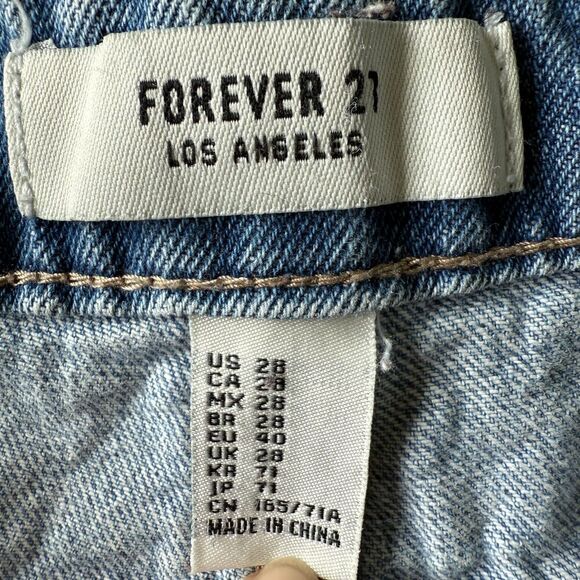 Forever 21 High Waist Light Wash Distressed Ripped Short Shorts Womens Size 28 - Picture 3 of 4